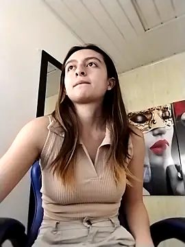 lala clark online show from November 30, 2025, 12:06 pm