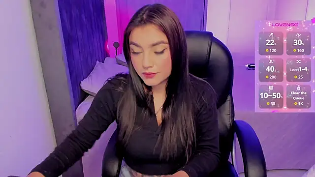 amberhoney02 online show from September 26, 2025, 11:00 pm