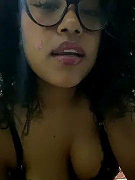 miiabrown18 online show from October 9, 2025, 1:39 am