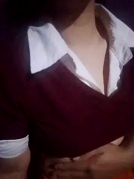 Lover-loverxx online show from October 6, 2025, 2:07 pm