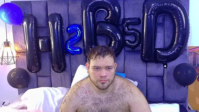 big bearr online show from October 8, 2025, 9:04 pm