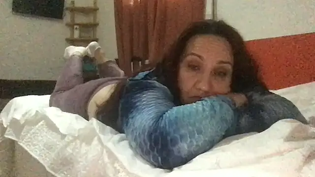 paula19800 online show from November 29, 2025, 1:55 pm