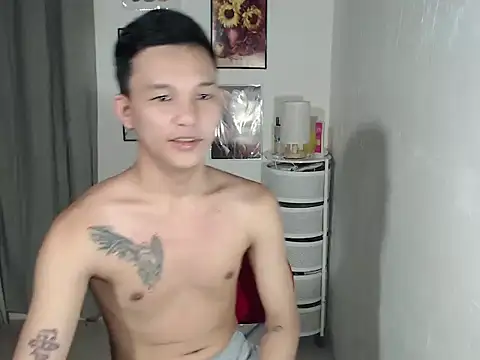 asianmonstercock05 online show from October 20, 2025, 4:47 am
