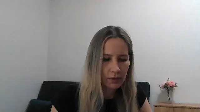 Tavriena online show from November 27, 2025, 8:09 pm