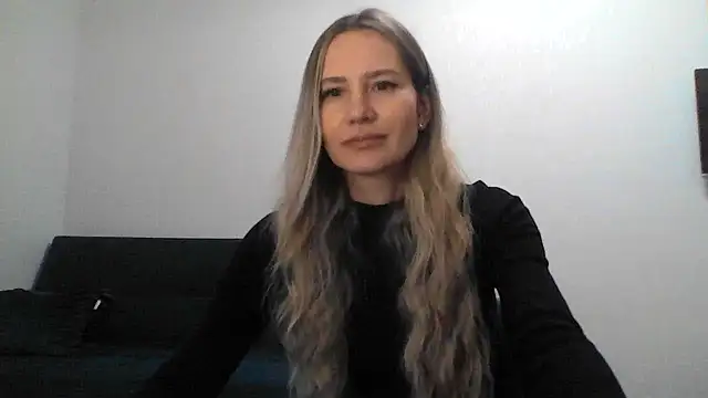 Tavriena online show from November 8, 2025, 6:55 pm