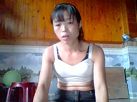 Jane volv online show from October 13, 2025, 10:50 am