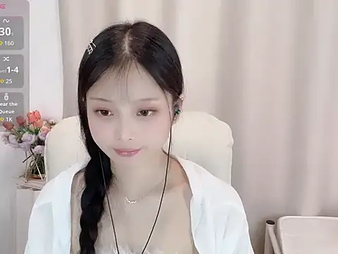 -689-yiyi- online show from September 27, 2025, 5:24 am
