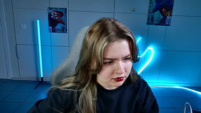 HaleySun online show from October 6, 2025, 1:01 pm