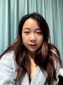 Snapshot of Momo-9988 chatting on November 11, 2025, 4:02 pm Momo-9988 online show from November 11, 2025, 4:02 pm