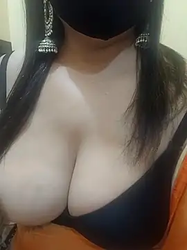 Snapshot of Sakshi-11 chatting on November 22, 2025, 11:42 am Sakshi-11 online show from November 22, 2025, 11:42 am