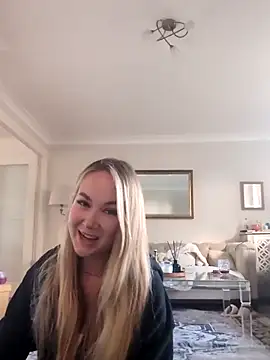 BarbieDolly x online show from October 24, 2025, 2:16 pm