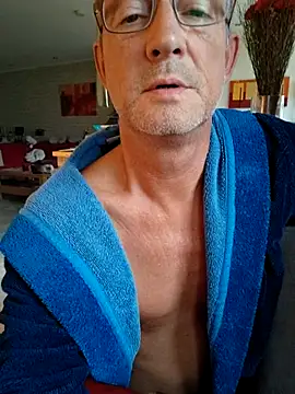 TommyTom76 online show from October 4, 2025, 6:26 am