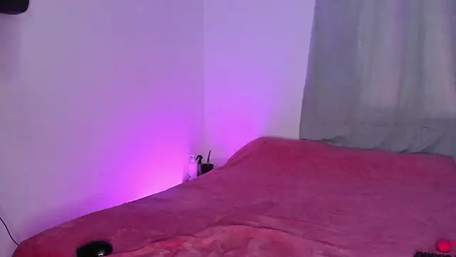 Snapshot of LittleCheerry69 chatting on September 24, 2025, 4:46 pm LittleCheerry69 online show from September 24, 2025, 4:46 pm