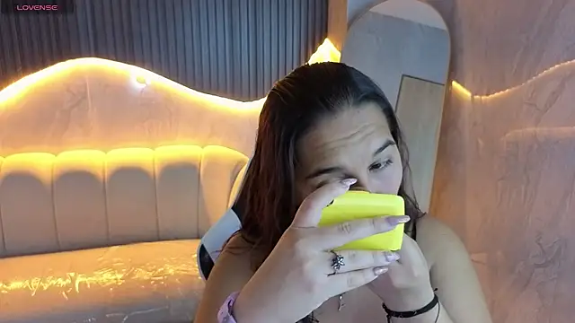 Snapshot of Saraah_Tx chatting on November 22, 2025, 2:54 am Saraah Tx online show from November 22, 2025, 2:54 am