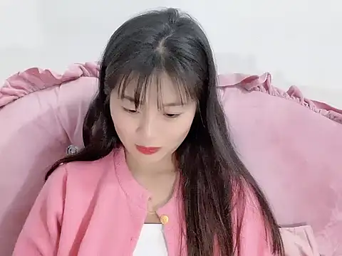 Snapshot of Lie_liee chatting on November 18, 2025, 1:10 am Lie liee online show from November 18, 2025, 1:10 am