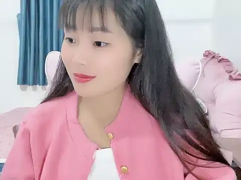 Snapshot of Lie_liee chatting on November 14, 2025, 12:42 pm Lie liee online show from November 14, 2025, 12:42 pm