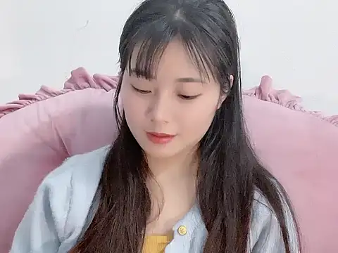 Snapshot of Lie_liee chatting on February 11, 2026, 9:03 pm Lie liee online show from February 11, 2026, 9:03 pm