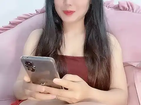 Lie liee online show from May 17, 2026, 10:32 pm