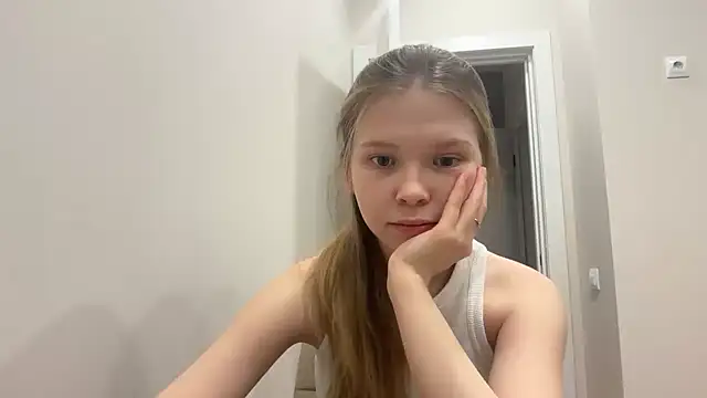 CandysRose online show from March 1, 2026, 8:42 pm