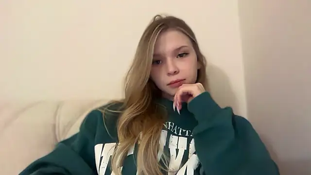 CandysRose online show from January 14, 2026, 8:12 pm