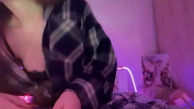 CandysRose online show from October 6, 2025, 7:14 pm