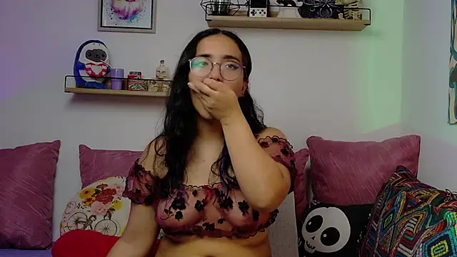 LucyDerby online show from November 14, 2025, 12:14 am