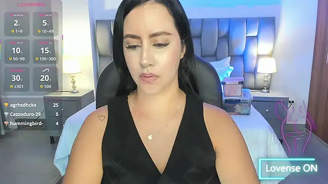 Natasha Kiim  online show from April 9, 2026, 3:52 am