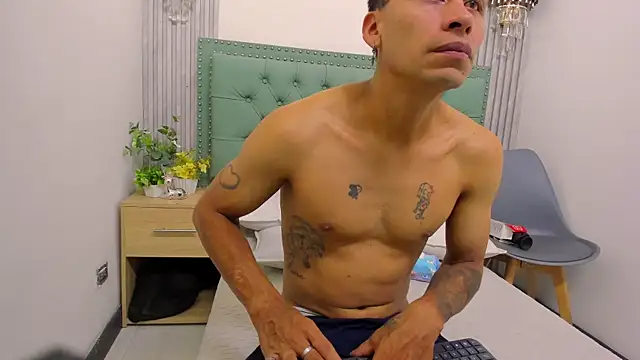 Erack and Emmy online show from September 30, 2025, 7:20 pm