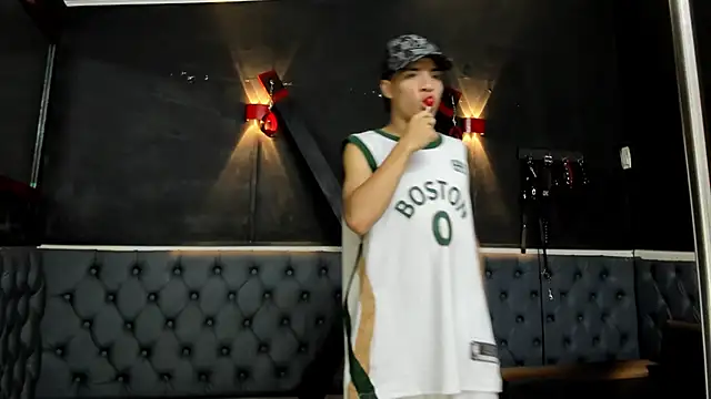 Snapshot of liam_coleman25 chatting on November 23, 2025, 4:33 am liam coleman25 online show from November 23, 2025, 4:33 am