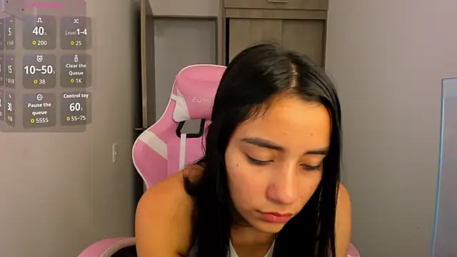 ISABELFORYOU1 online show from December 18, 2025, 2:54 pm