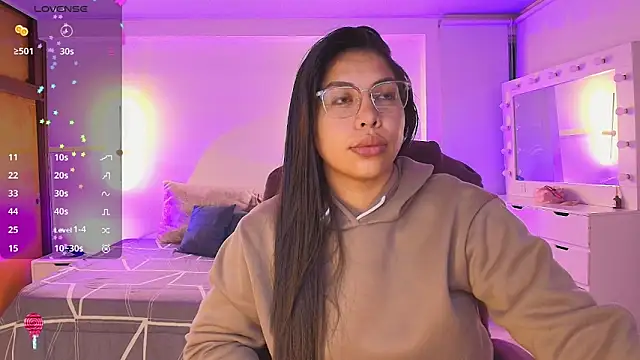 kloe28 online show from February 14, 2026, 3:51 am