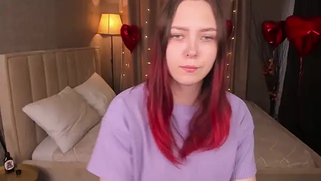 Monica  Queen online show from February 26, 2026, 5:29 am