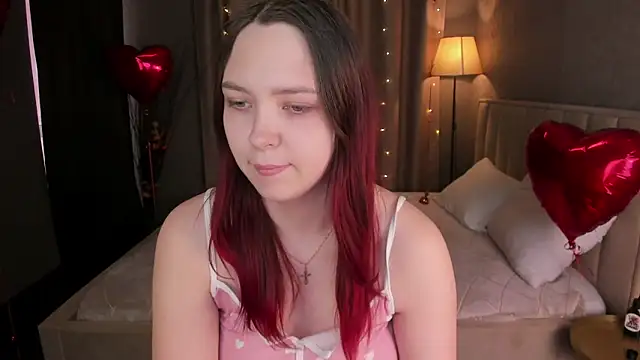 Monica  Queen online show from February 14, 2026, 4:56 am