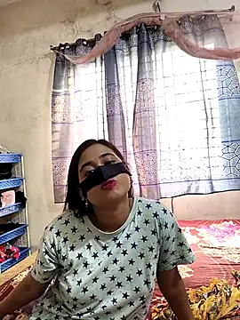 Love Queen11 online show from October 26, 2025, 8:48 am