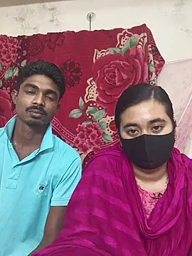 Snapshot of Love_Queen11 chatting on February 19, 2026, 4:15 pm Love Queen11 online show from February 19, 2026, 4:15 pm