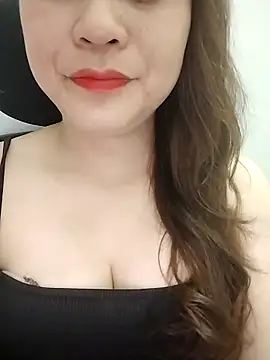 Girl Shy2000 online show from May 7, 2026, 2:09 pm