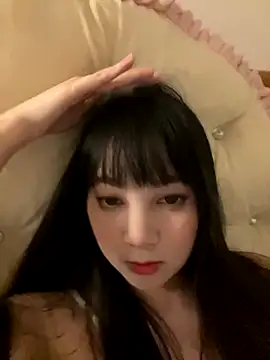 Xdouyaa online show from November 10, 2025, 6:02 pm