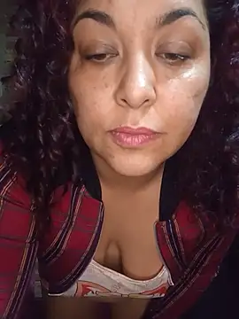 Snapshot of Lobizona chatting on July 15, 2026, 12:34 pm Lobizona online show from July 15, 2026, 12:34 pm