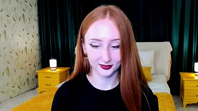 TwilightSerena online show from September 30, 2025, 6:36 pm