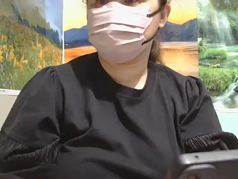 Snapshot of Kimkhaepretty chatting on October 13, 2025, 12:40 pm Kimkhaepretty online show from October 13, 2025, 12:40 pm