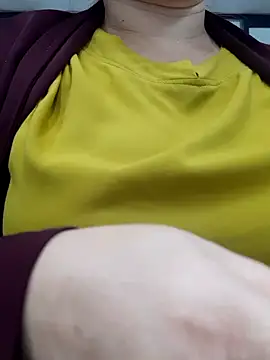 Snapshot of Kimkhaepretty chatting on October 2, 2025, 3:32 am Kimkhaepretty online show from October 2, 2025, 3:32 am