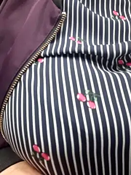 Kimkhaepretty online show from December 16, 2025, 6:28 am