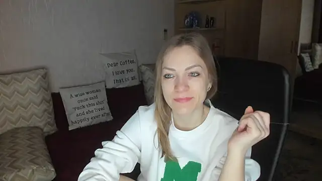 Tiffany Bates online show from January 13, 2026, 2:59 am