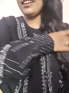 Snapshot of Miss_Rose__ chatting on October 16, 2025, 6:27 pm Miss Rose online show from October 16, 2025, 6:27 pm