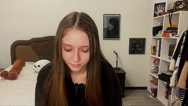 Denny Yorgeritai online show from October 1, 2025, 1:59 pm