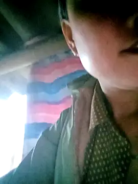 Snapshot of Samyy_xx chatting on February 3, 2026, 12:10 am Samyy xx online show from February 3, 2026, 12:10 am