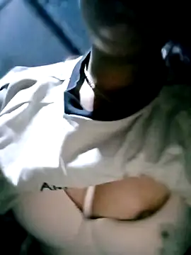 Snapshot of Samyy_xx chatting on February 23, 2026, 11:27 pm Samyy xx online show from February 23, 2026, 11:27 pm