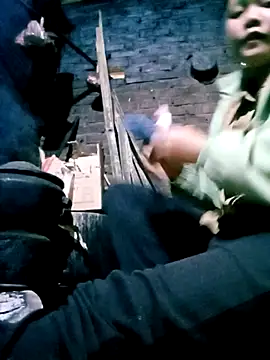 Snapshot of Samyy_xx chatting on February 10, 2026, 12:42 am Samyy xx online show from February 10, 2026, 12:42 am