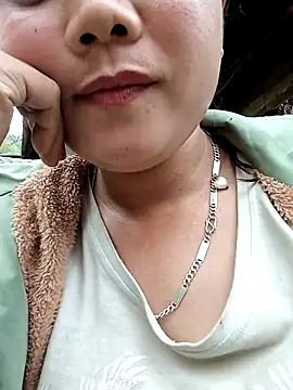 Snapshot of Samyy_xx chatting on February 19, 2026, 5:59 am Samyy xx online show from February 19, 2026, 5:59 am