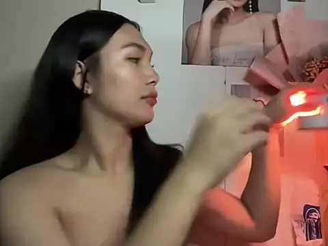 Snapshot of FelicityLincoln chatting on April 2, 2026, 8:26 pm FelicityLincoln online show from April 2, 2026, 8:26 pm